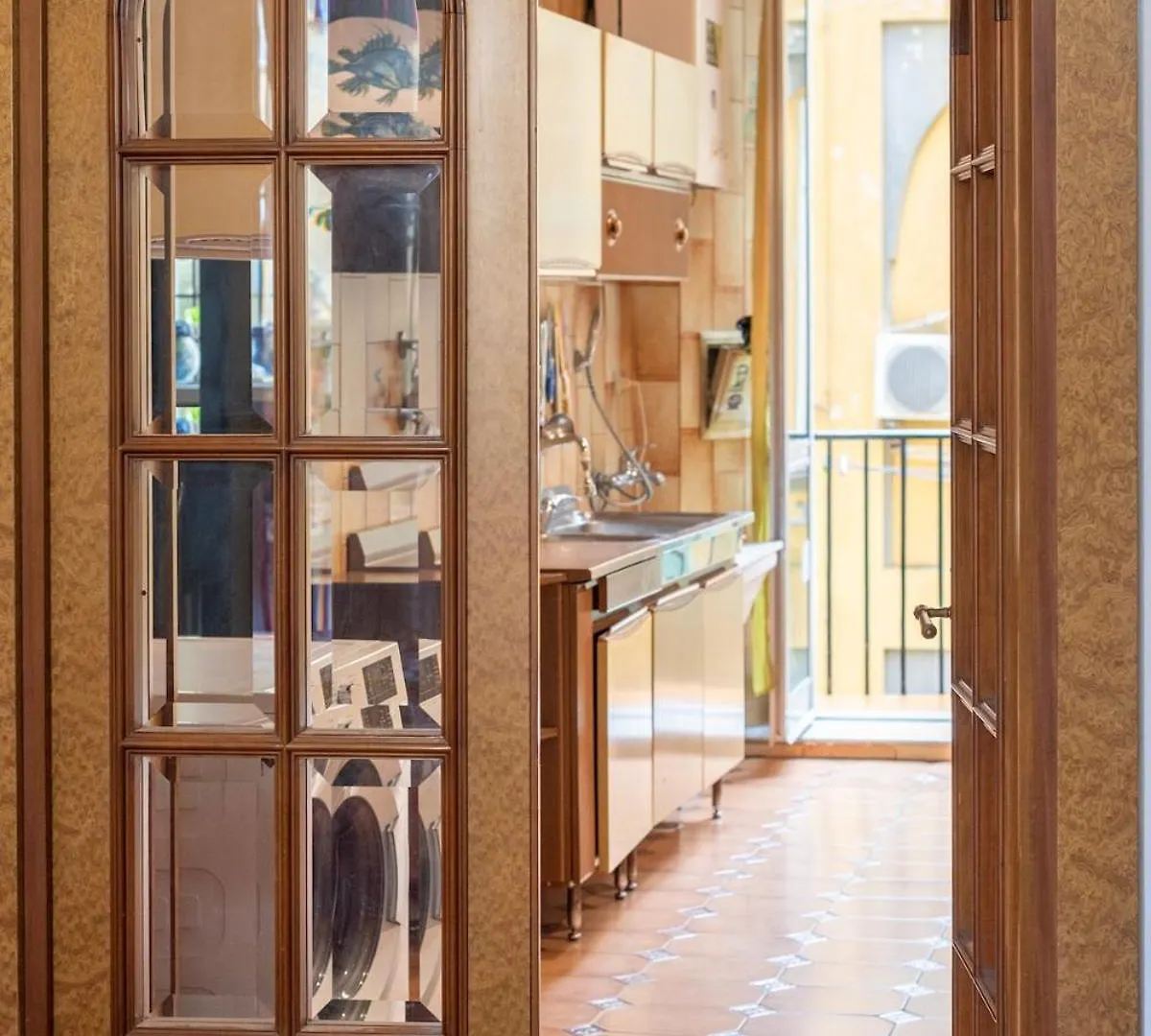 Apartamento Casa Emma Nápoles 0*,  Italia